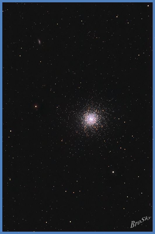 M13_250709.jpg -    Objekt: M13 mit NGC6207    Sternbild: Hercules - Herkules Aufnahmeort: Senden Aufnahmedatum: 25.07.2009 Belichtung: 15 x 180 sec Optik: 127 mm Meade Triplett Apo Kamera: Canon 400D Astro mit Lumicon Deep Sky Filter 