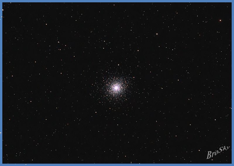 M92_240809.jpg -    Objekt: M92    Sternbild: Hercules - Herkules Aufnahmeort: Senden Aufnahmedatum: 24.08.2009 Belichtung: 16 x 180 sec Optik: 127 mm Meade Triplett Apo Kamera: Canon 400D Astro mit Lumicon Deep Sky Filter 